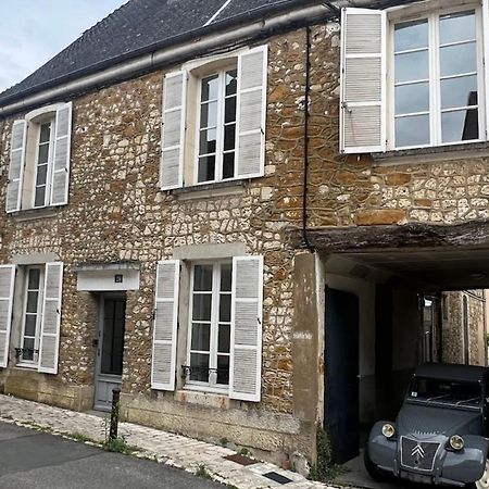 Appartement La Caresse De L'Amarante Mortagne-au-Perche Exterior photo